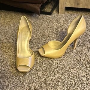 Elegant Gold Peep-Toe Heels